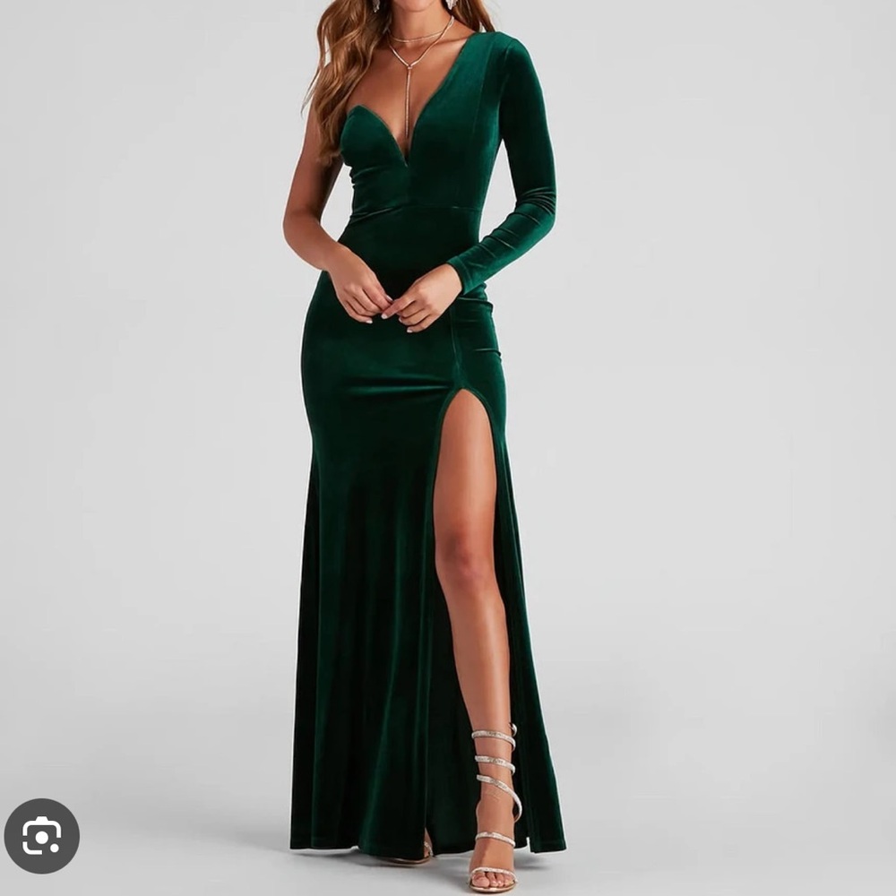 Dark Green Velvet Evening Formal Dress